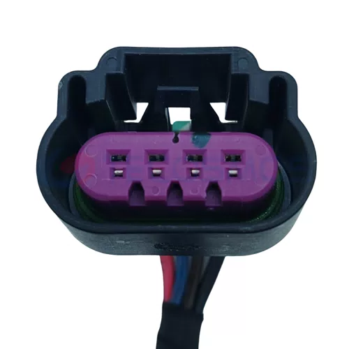 Auto Parts Automotive Oxygen Sensor Connector Waterproof Shell Suitable for Buick 4P Female 15326815
